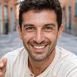 Marco R.